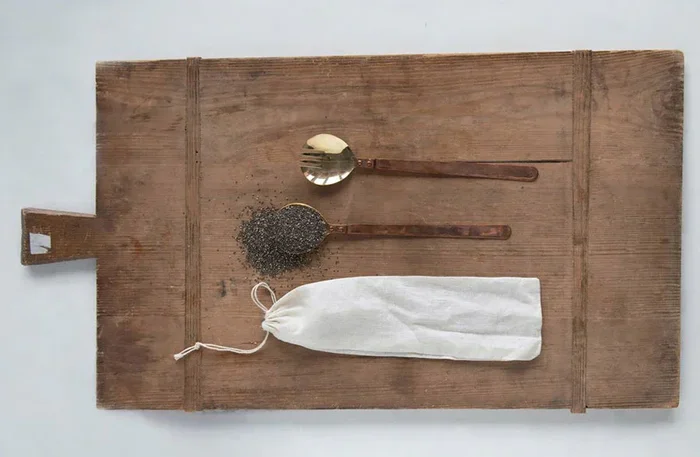 Brass Salad Servers in Drawstring Bag, Set of 2 – Decor Steals