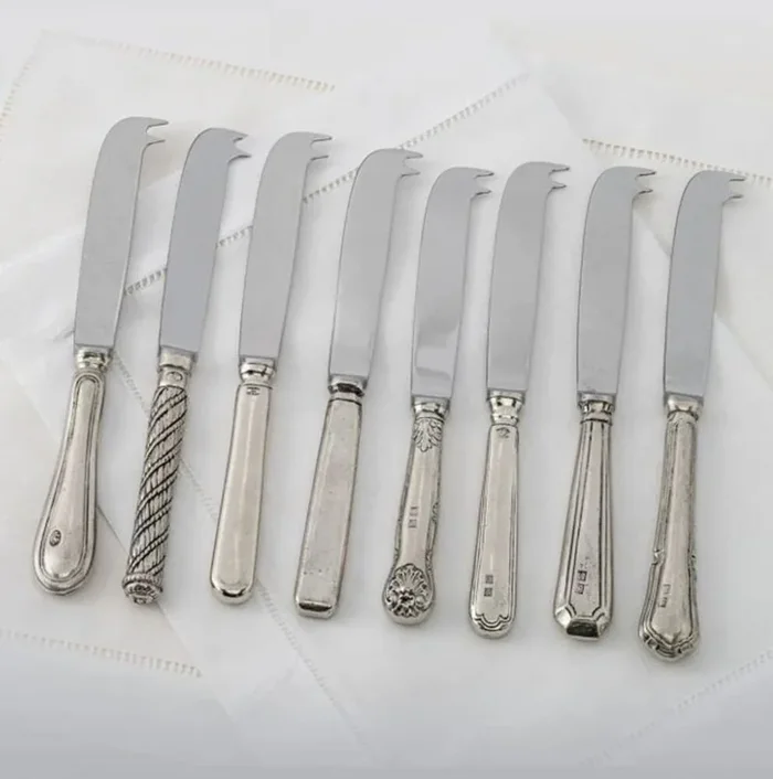 Cheese Knife – Inglese by Julie Wear