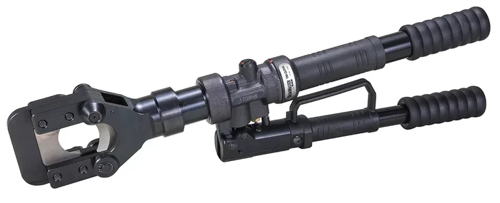 ILSCO Taskmaster Manual Hydraulic Cutting Tool With Case Cutting Capacity 1.5 Inch CU 1.7 Inch AL 1590 ACSR 5/8 Inch Guy Wire 1/2 Inch Guy Wire EHS 5/8 Inch Ground Rod (TM-CUT45)